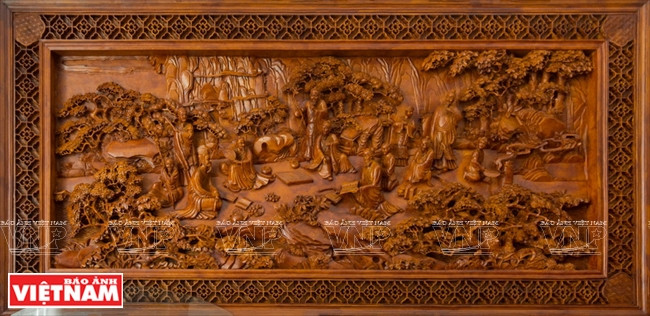 « Neuf vieux discutant » Photo: Nguyên Luân