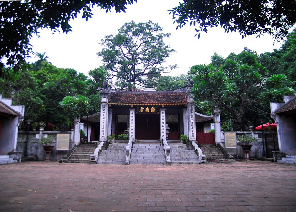 Le temple de Kim Lien est dédié au génie Cao Son, gardien du Sud.