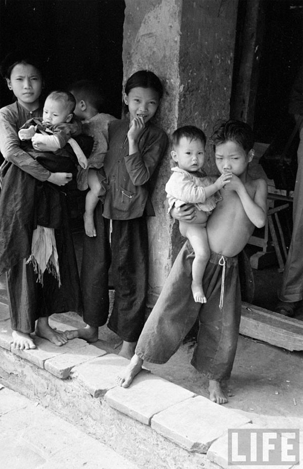 Enfants dans les zones rurales à Lang Son.