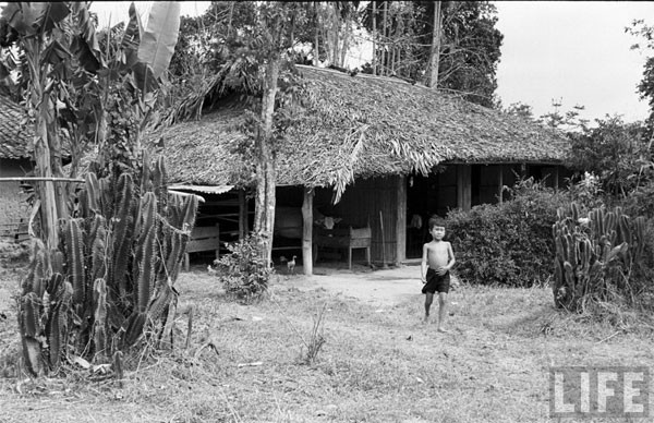 Une maison simple dans une campagne pauvre à Lang Son.
