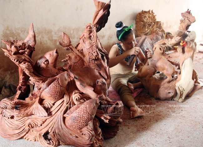La menuiserie de Hoa Phong se développe de jour en jour …