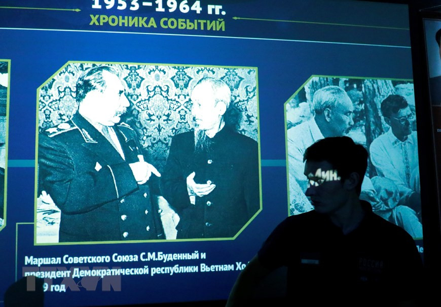 Photos sur des activités du Président Ho Chi Minh lors de ses visites en Russie de 1950 à 1960