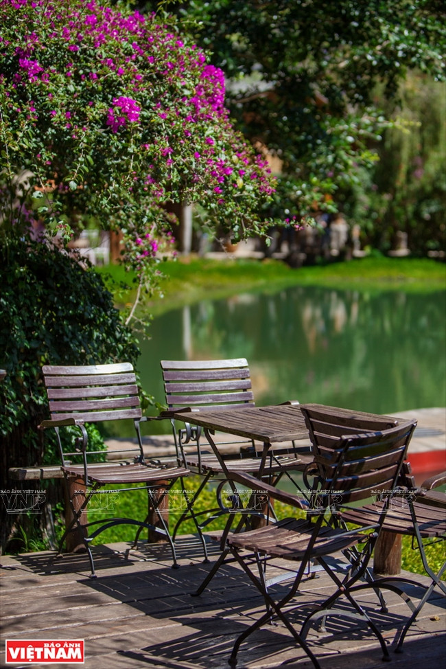 Espace de repos au sein de l’auberge.