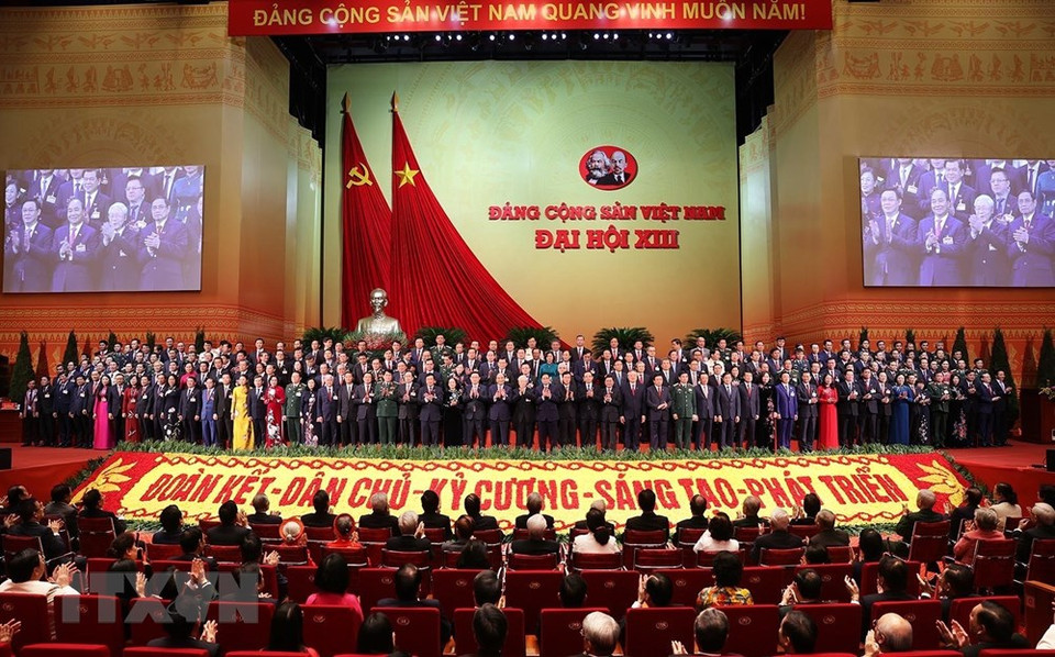  Le Comité central du Parti communiste du Vietnam (13e mandat) comprend 200 membres, dont 180 membres officiels et 20 membres suppléants. Photo : VNA