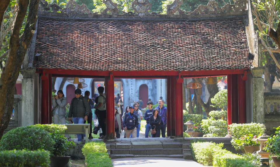 Le site national spécial de Van Mieu - Quoc Tu Giam est l'un des complexes architecturaux les plus anciens et les plus importants de Hanoï. Photo: VNA