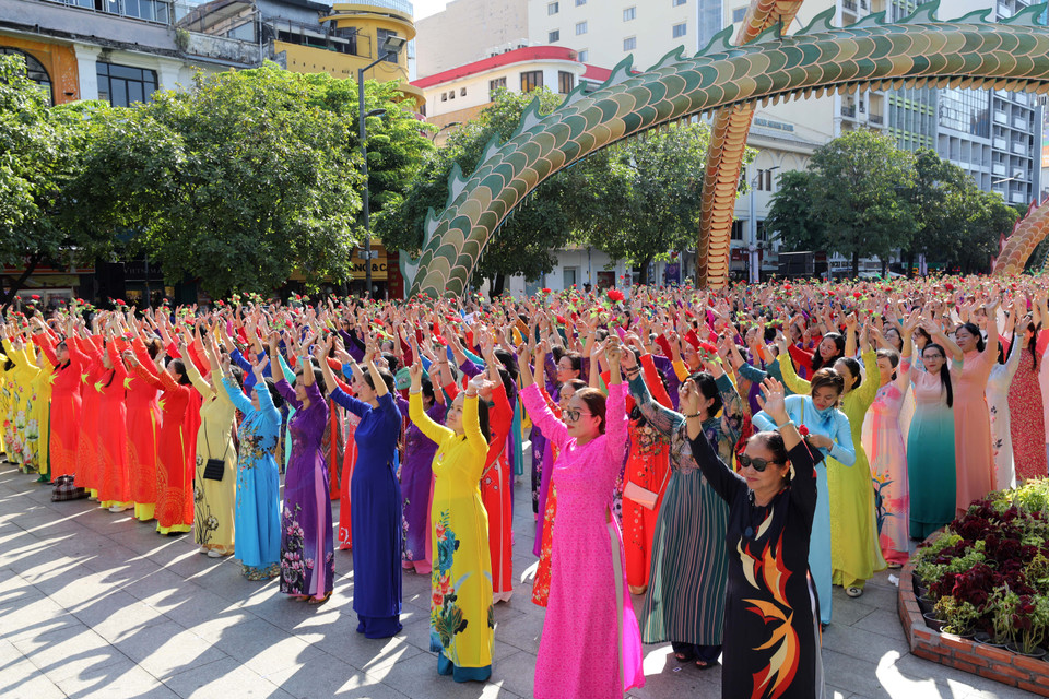 Cet événement faisait partie de la 10e Fête de l’ao dai de Hô Chi Minh-Ville 2024.