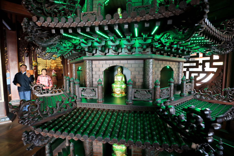 Un stupa à l'architecture sophistiquée situé dans le palais intérieur. 