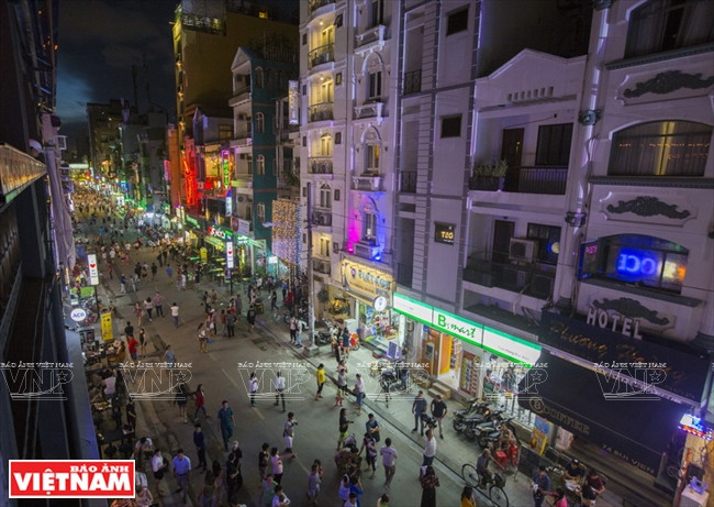 La rue Bui Vien est devenu un site touristique incontournable de Ho Chi Minh-Ville 
