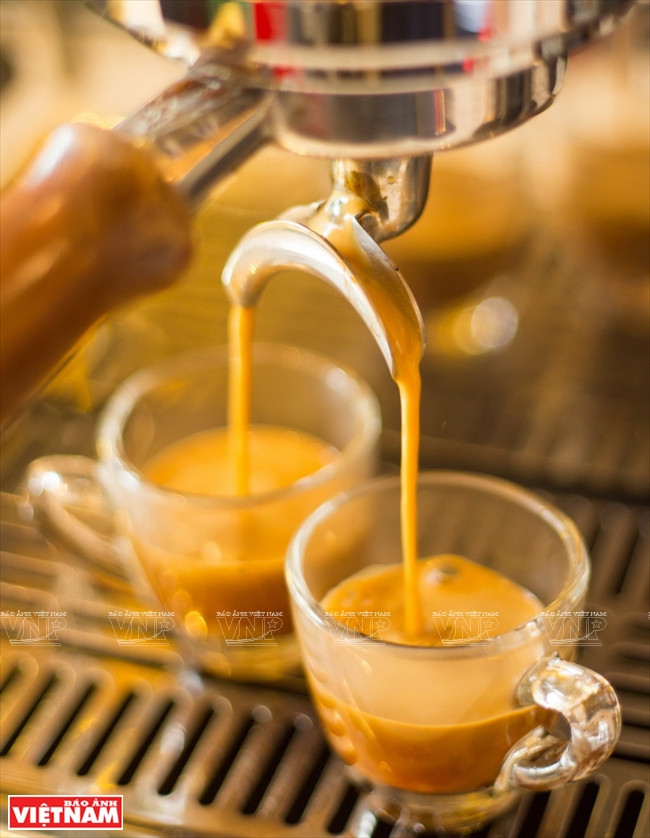 Un percolateur de L’amant Café.