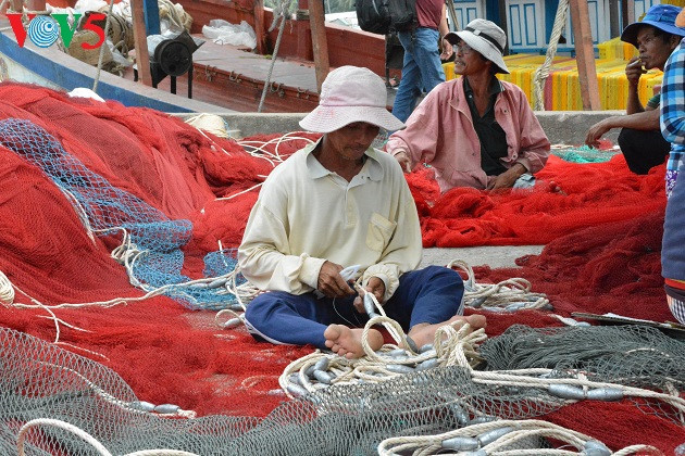 Ravaudage des filets.