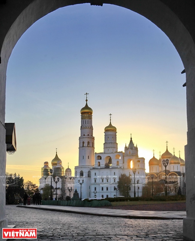 Les églises antiques font une attraction aux touristes. 