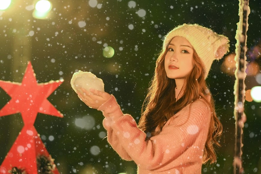 Des familles peuvent camper dans ce lieu. Photo: VNA