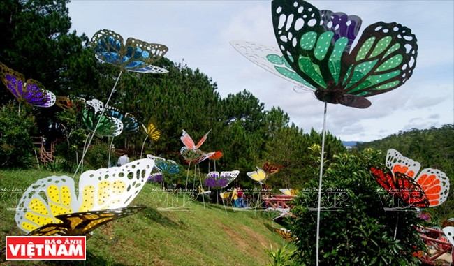 Un coin romantique de la colline Uyên Uong