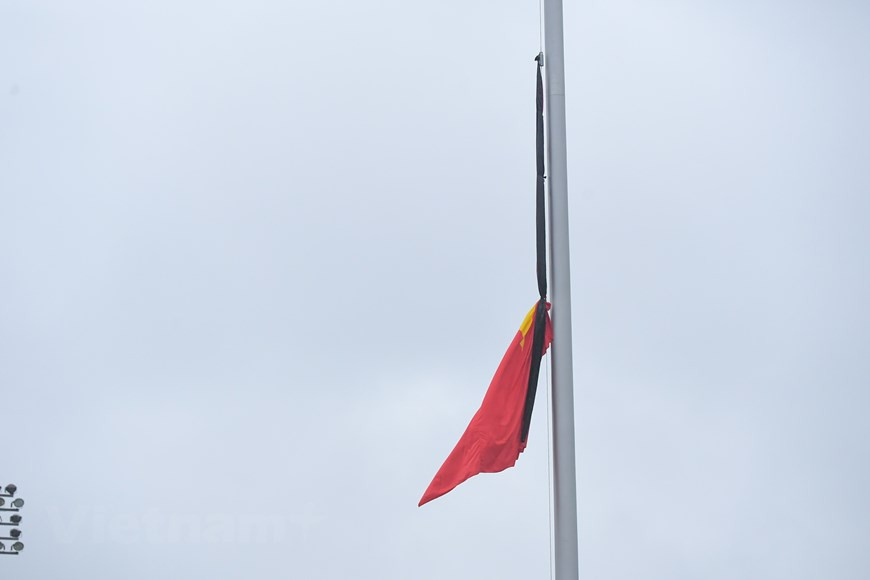 La Patrie et le peuple vietnamiens garderont de lui l’image d’un communiste exemplaire, intime, loyal ainsi qu’un ardent révolutionnaire, dévoué à la cause révolutionnaire du Parti et du peuple vietnamiens. Photo: VNA