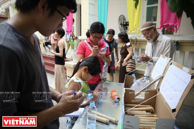 Décoration d’instruments de musique.