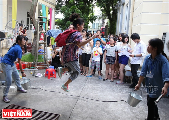 Moment de détente avec les instruments de musique.