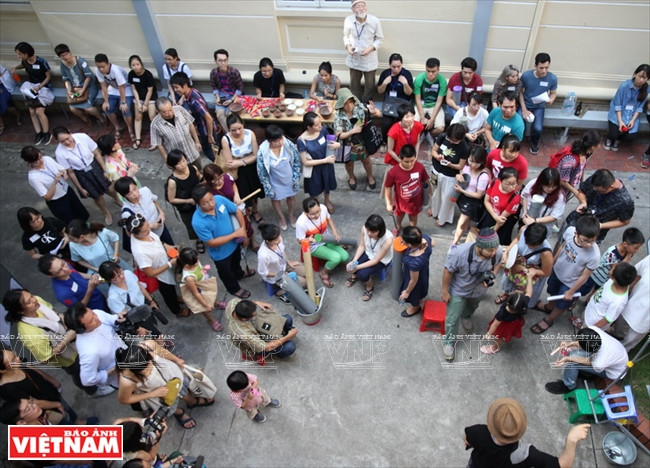 Le programme “Hanoi Collective Orchestra” a attiré beaucoup de jeunes Vietnamiens et japonais installés à Hanoi.