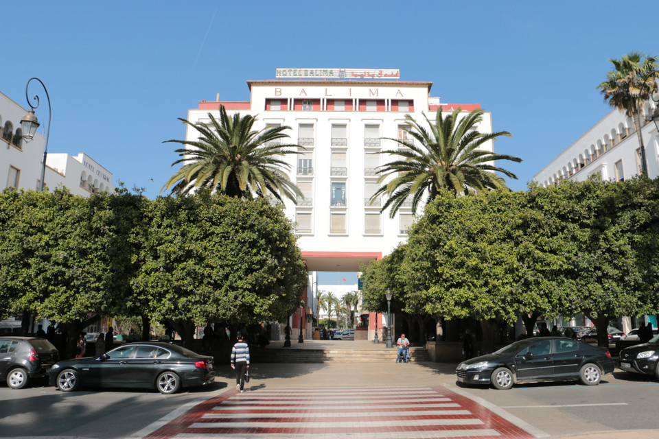 L’hôtel Balima, est l’un des plus anciens de la ville, face au Parlement du Maroc.