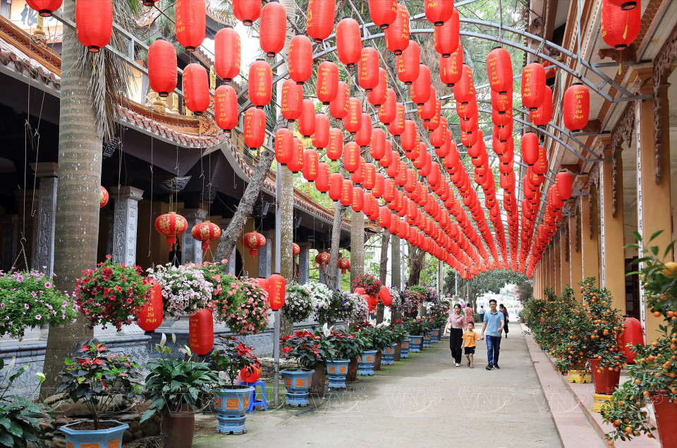 La pagode Khai Nguyen n'est pas seulement un lieu de visite et de prière mais aussi un lieu pour organiser de nombreuses activités bouddhiques.