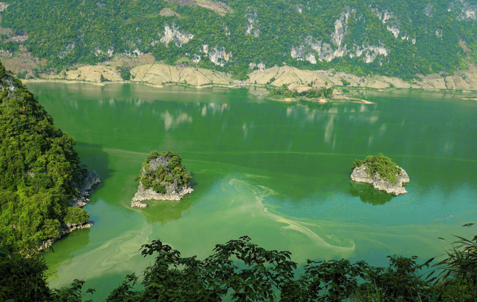 Le district de Tua Chua est situé dans le nord-est de la province de Dien Bien au Nord, à 128 km de la ville de Dien Bien Phu. Photo: VNA