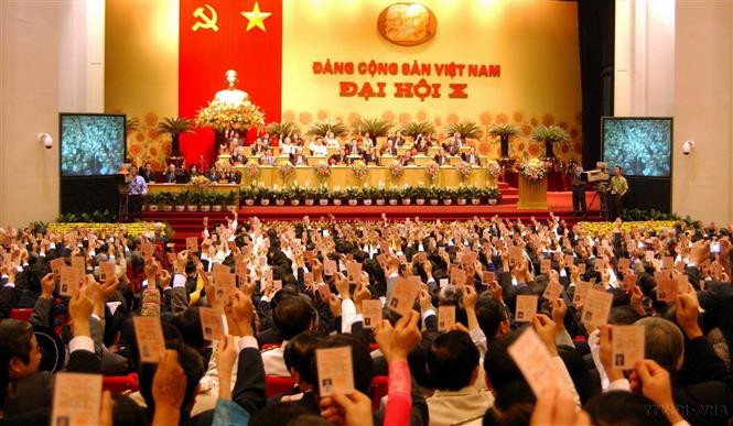 Le 10e Congrès du Parti communiste du Vietnam a été organisé du 18 au 25 avril 2006 à Hanoï. Photo : VNA