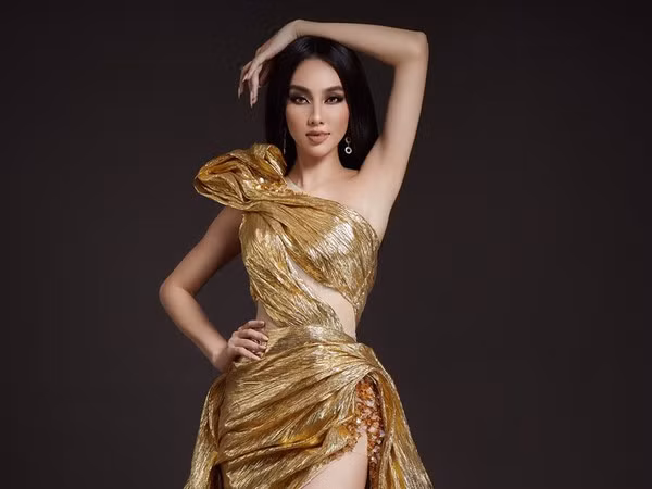 Nguyên Thuc Thuy Tiên mesure 1,70 m et affiche des mensurations de 82-61-91. Photo : VNA