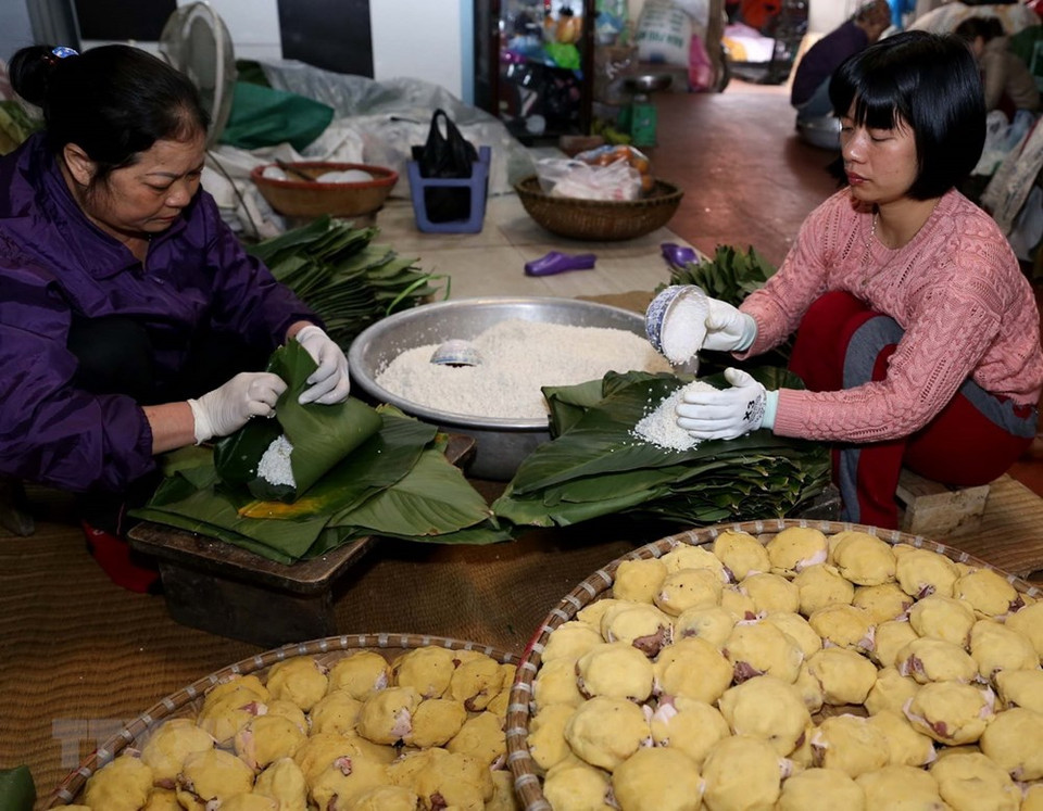 Chaque année, le village de Tranh Khuc vend environ 470.000 banh chung.