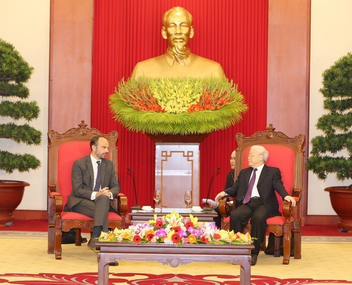 Le 2 novembre 2018 à Hanoï, le secrétaire général du Parti et président vietnamien, Nguyen Phu Trong a reçu le Premier ministre français Édouard Philippe en visite d’Etat au Vietnam. Photo: VNA