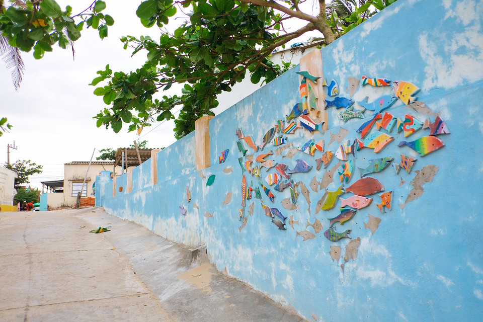 Avec ses fresques murales peintes dans le cadre d'un projet d’échange artistique communautaire Corée du Sud – Vietnam, il est d'autant plus attractif.