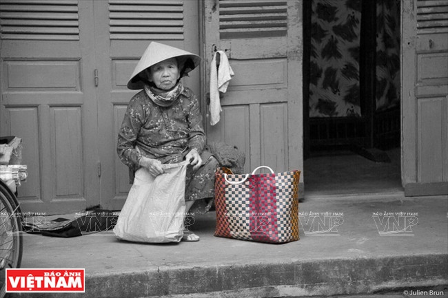 « CARREAU » - ca-rô