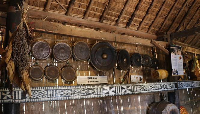Les gongs sont conservés dans la maison communale de chaque village