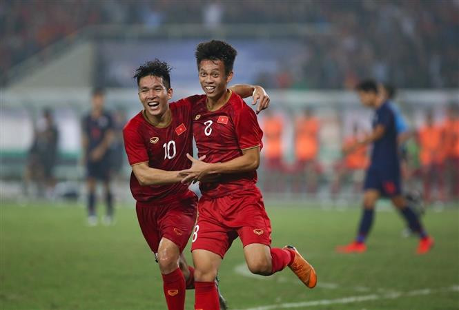 ...et Tran Thanh Son (8).