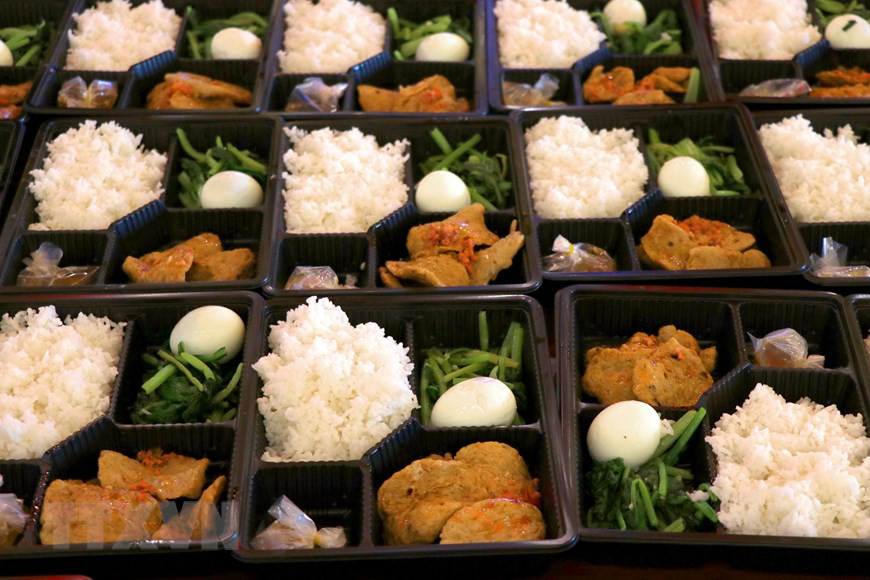  Pour des dizaines de milliers de personnes opérant dans les établissements médicaux et les zones de quarantaine, il est très important de garantir la sécurité sanitaire des aliments et l'hygiène.