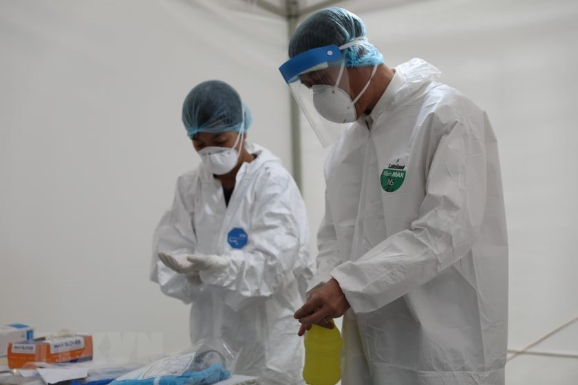  Les kits de dépistage rapide de COVID-19 donnent des résultats en dix minutes.