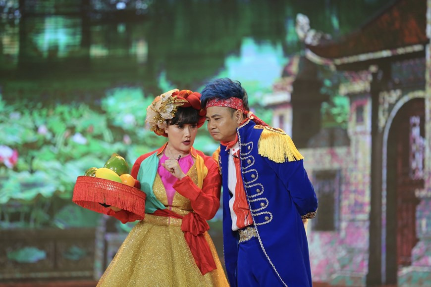  Les personnages Thi Mau et Nô par les artistes Van Dung et Tu Long.