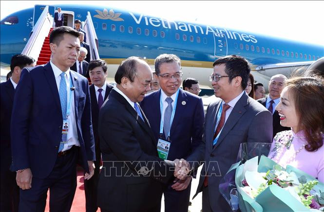Le Premier ministre Nguyen Xuan Phuc a été accueilli par des responsables de Pékin, l’ambassadeur du Vietnam en Chine, Dang Minh Khoi et d'autres à l'aéroport international de Pékin.