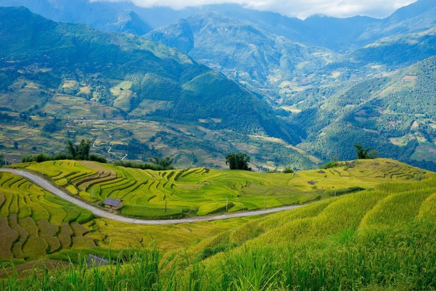 Y Ty est une vallée perché de la chaîne de montagnes calcaires Nhu Cu San, à plus de 2 000m d’altitude. Photo: Vietnam+