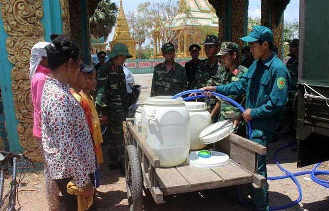 Fourniture d'eau potable à la population khmère de la province de Soc Trang.