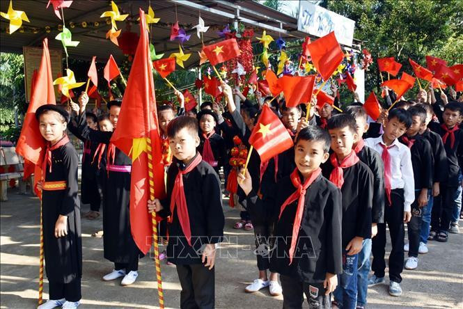 Les élèves du collège de Tho Binh, district de Lam Binh, province de Tuyen Quang. Photo: Quang Cuong/VNA