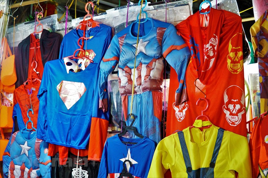 Des costumes pour les enfants.