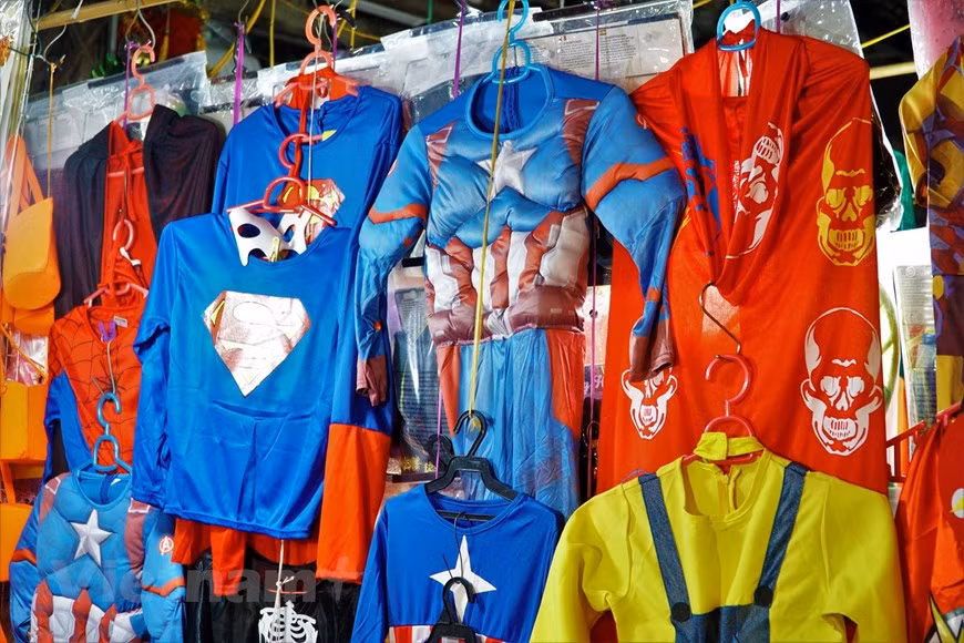 Des costumes pour les enfants.