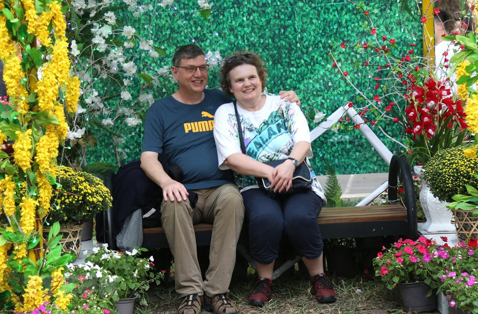 La fête attire également des touristes étrangers.