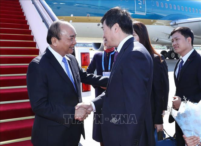 Le dirigeant de la ville de Pékin accueille le Premier ministre Nguyen Xuan Phuc.