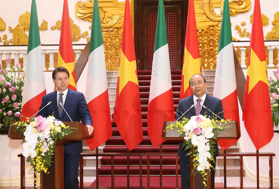 Les deux Premiers ministres rencontrent la presse.