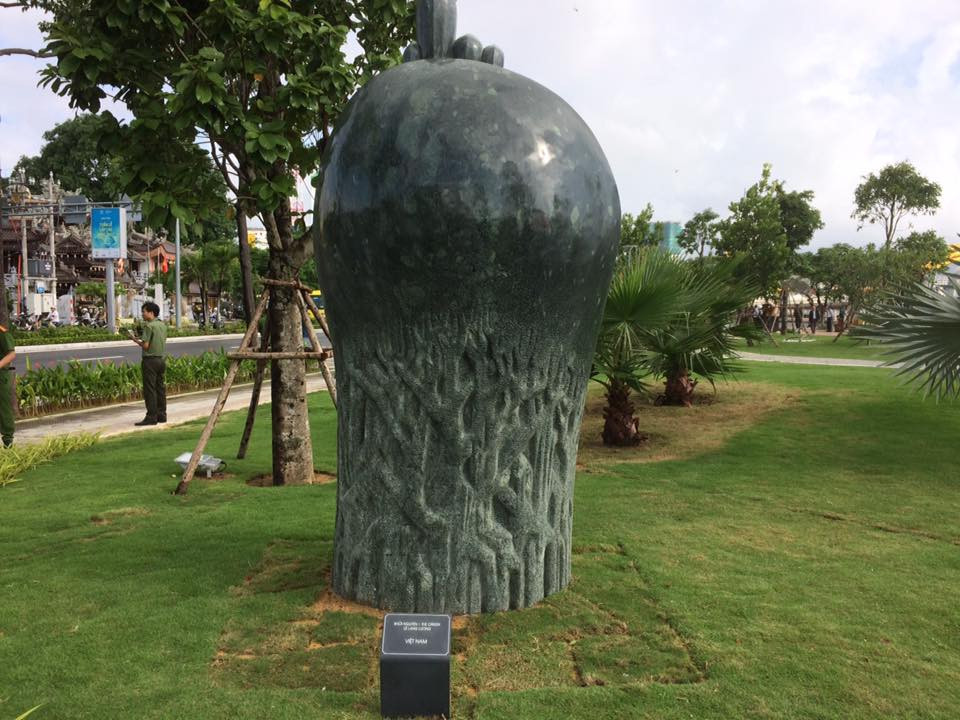 "Khởi nguyên" - Initiation à une nouvelle ère", Vietnam.