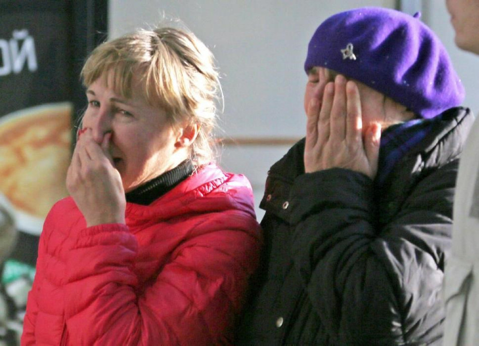 ... qui pleurent leurs disparus.