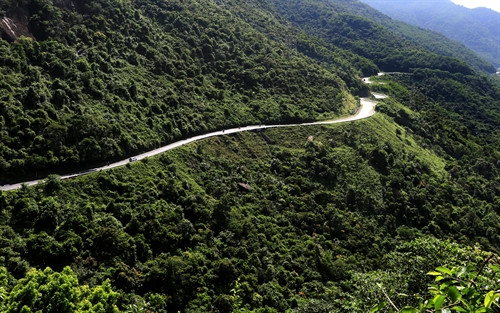 Le tunnel de Hai Vân, le plus long d’Asie du Sud, a été mis en service en 2005.