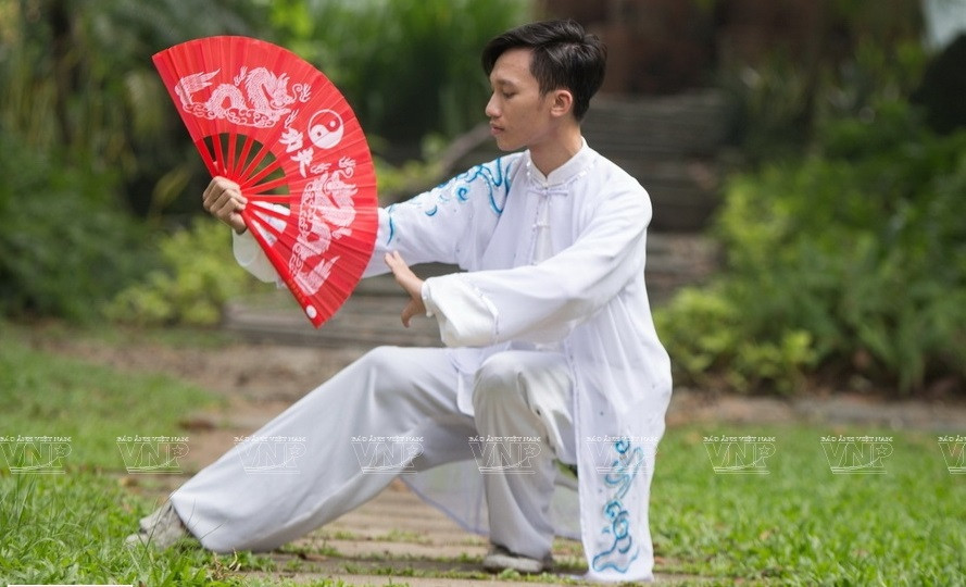 La puissance du « khan ran » est pleinement valorisée grâce à la flexibilité du bras, des poignets et des muscles. Photo: VNP