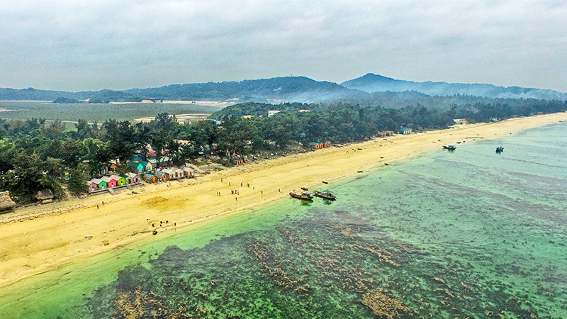  Scène romantique sur la plage.