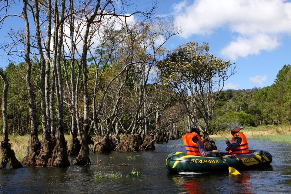  Il s'agit d'une zone d'écotourisme, de villégiature et de divertissement luxueuse, qui attache de l'importance à la préservation des éléments naturels et à la protection des ressources en eau. Photo: VNA